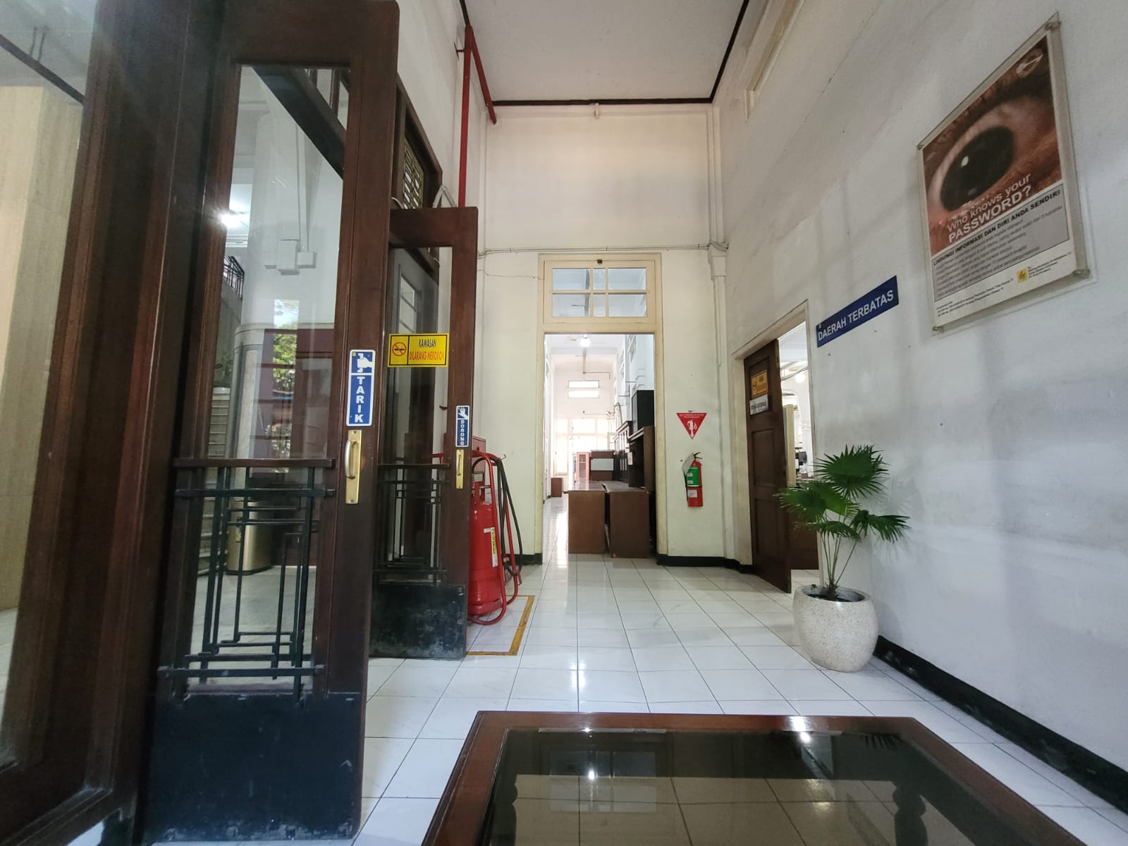 Kantor PLN Rayon Embong Wungu