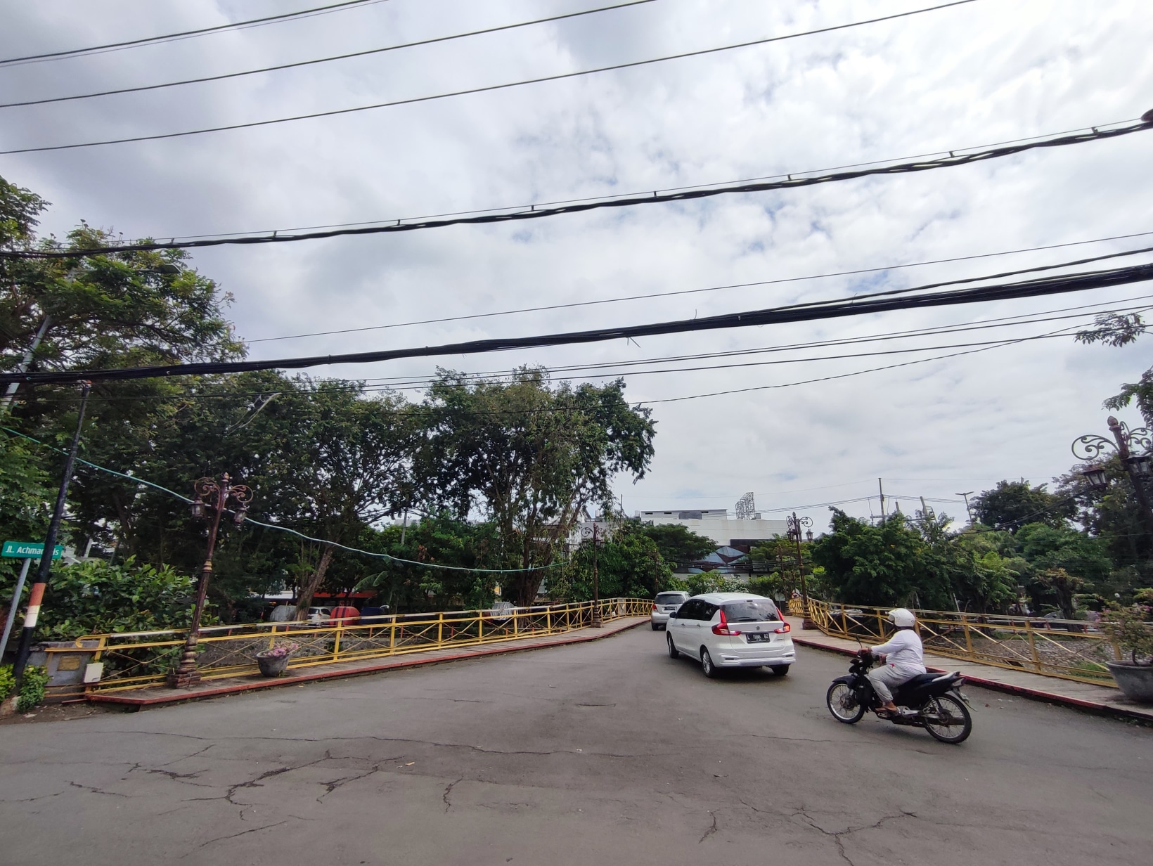 Jembatan Peneleh